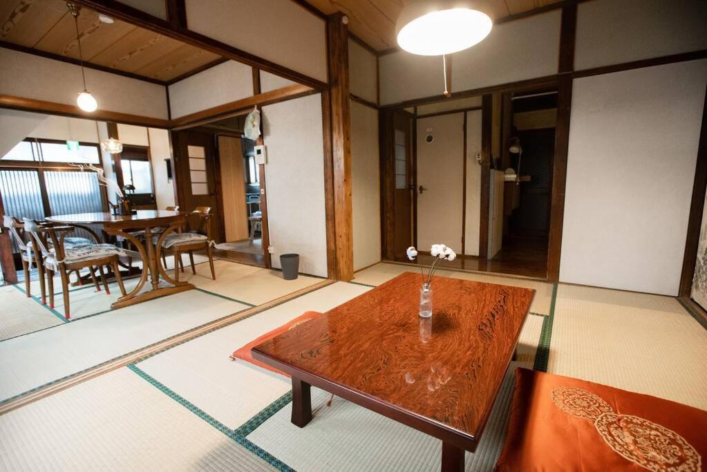 Apartment 【70平米 長期予約大歓迎】6ldk/日本家屋貸切/大人数で寛げる空間 *
